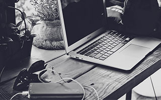 开云体育官网-马刺轻取西班牙男篮，加里纳利高光表现，全球篮球迷热议新战绩