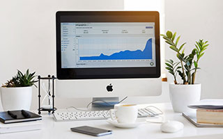 开云体育在线-魔术鏖战掘金，米切尔三分雨点燃全场——一场无与伦比的篮球盛宴