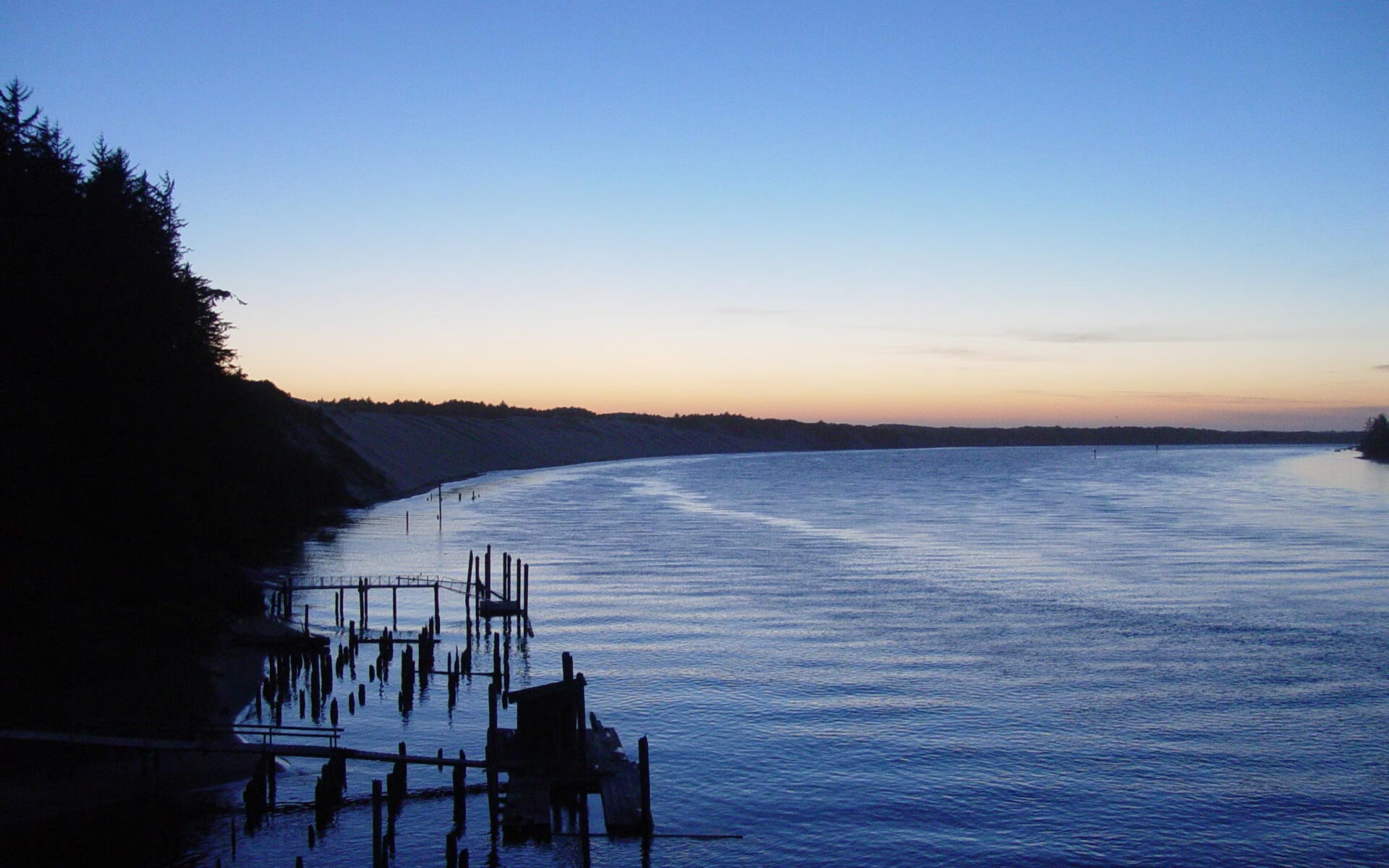 开云体育登录-39岁天神下凡！C罗末节神迹燃爆全场，一己之力绝杀玻利维亚