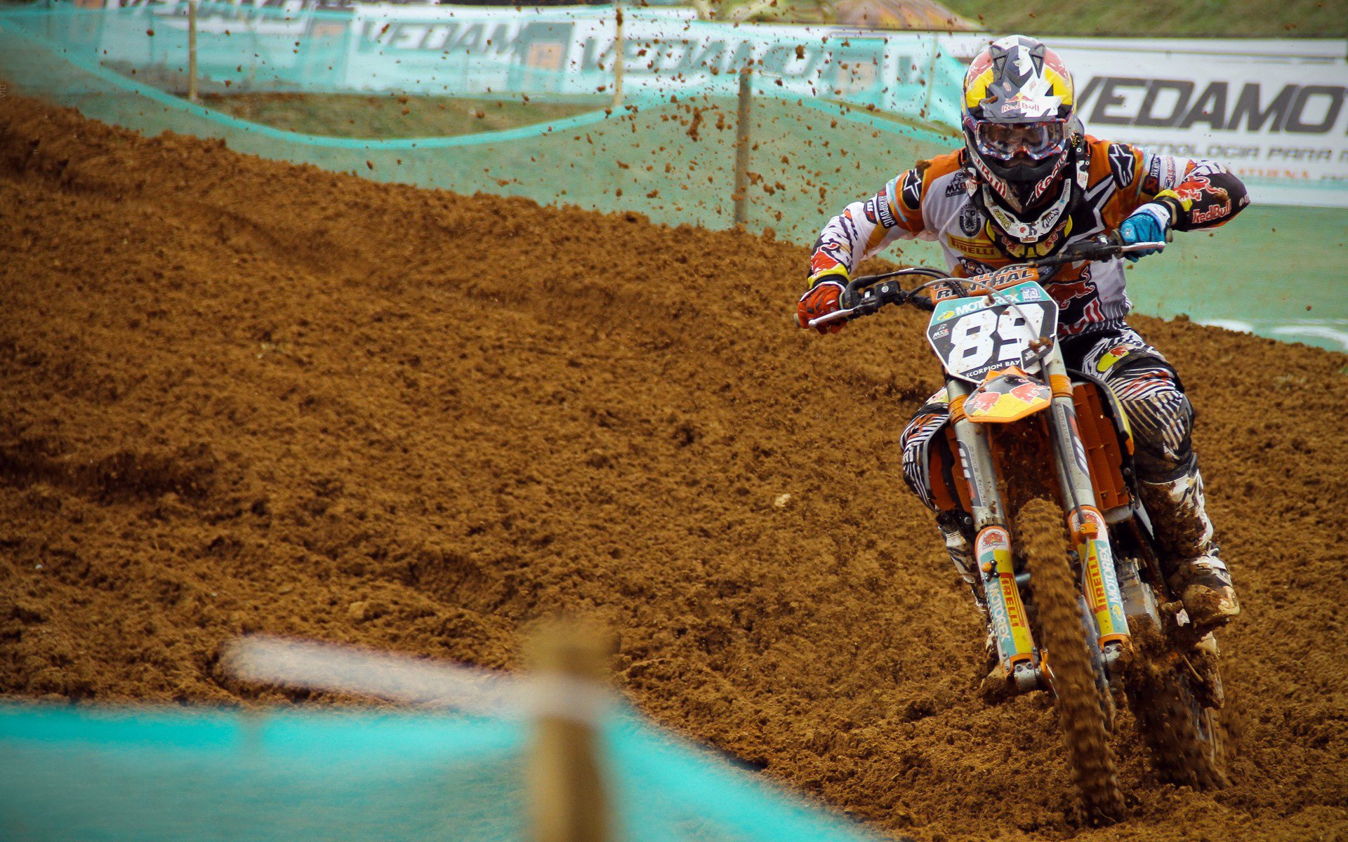 磐石与狂澜，阿坎吉如何用一次非典型蜕变，定义年度焦点之战的基石