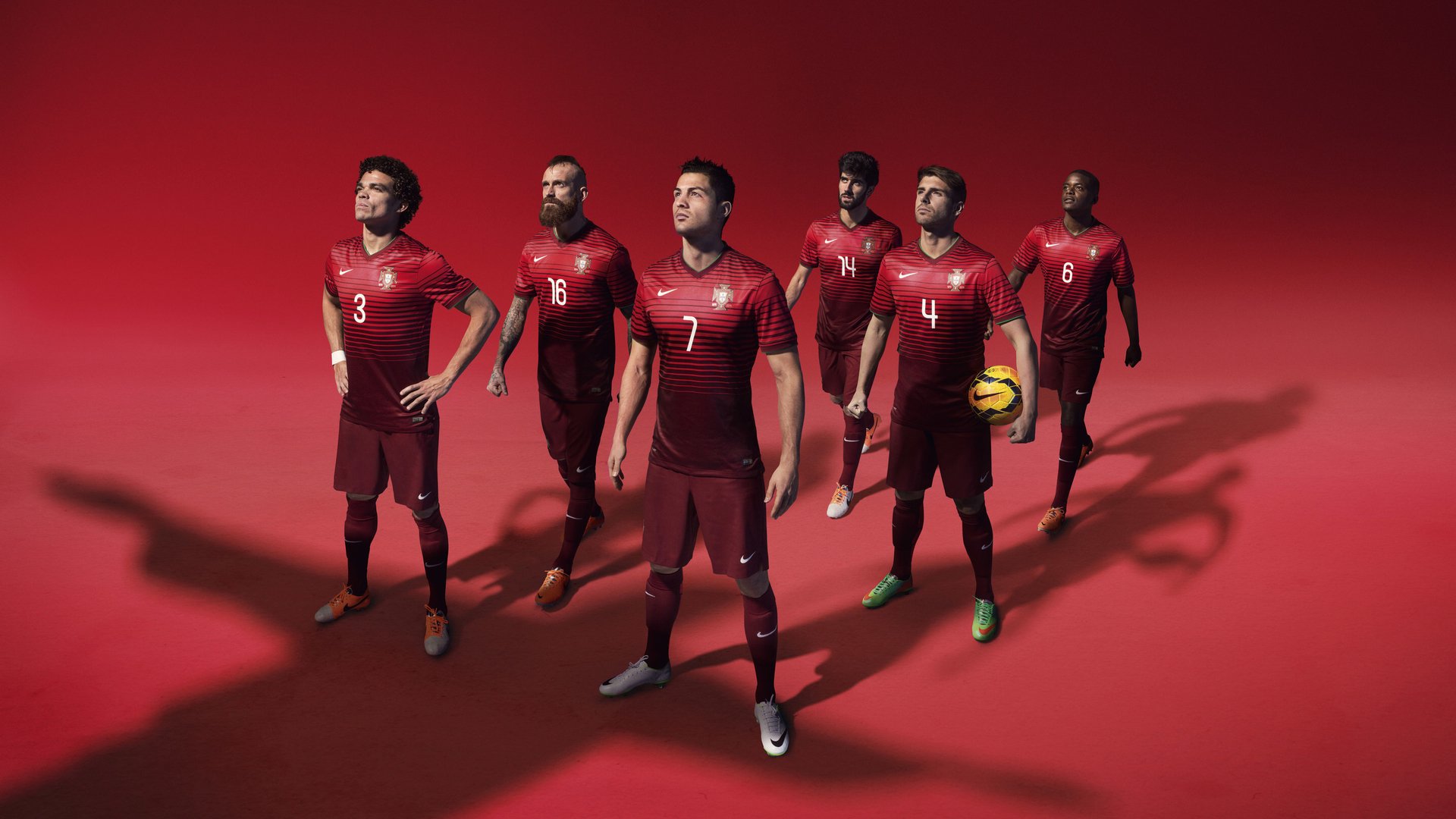 血战六回合！西亚卡姆打破雄鹿网口，末节21分定乾坤