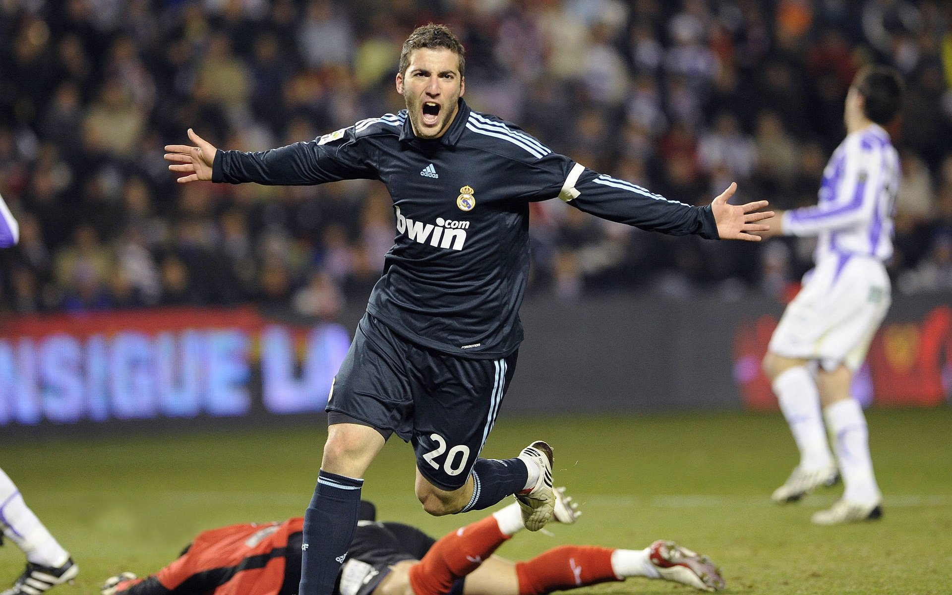 尼克斯绿茵骑士斩落航天城火箭，克莱掌控全场！